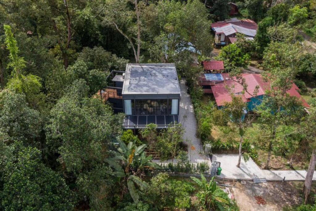 The Estate Hulu Rening - Private Retreat Cabin Batang Kali Buitenkant foto